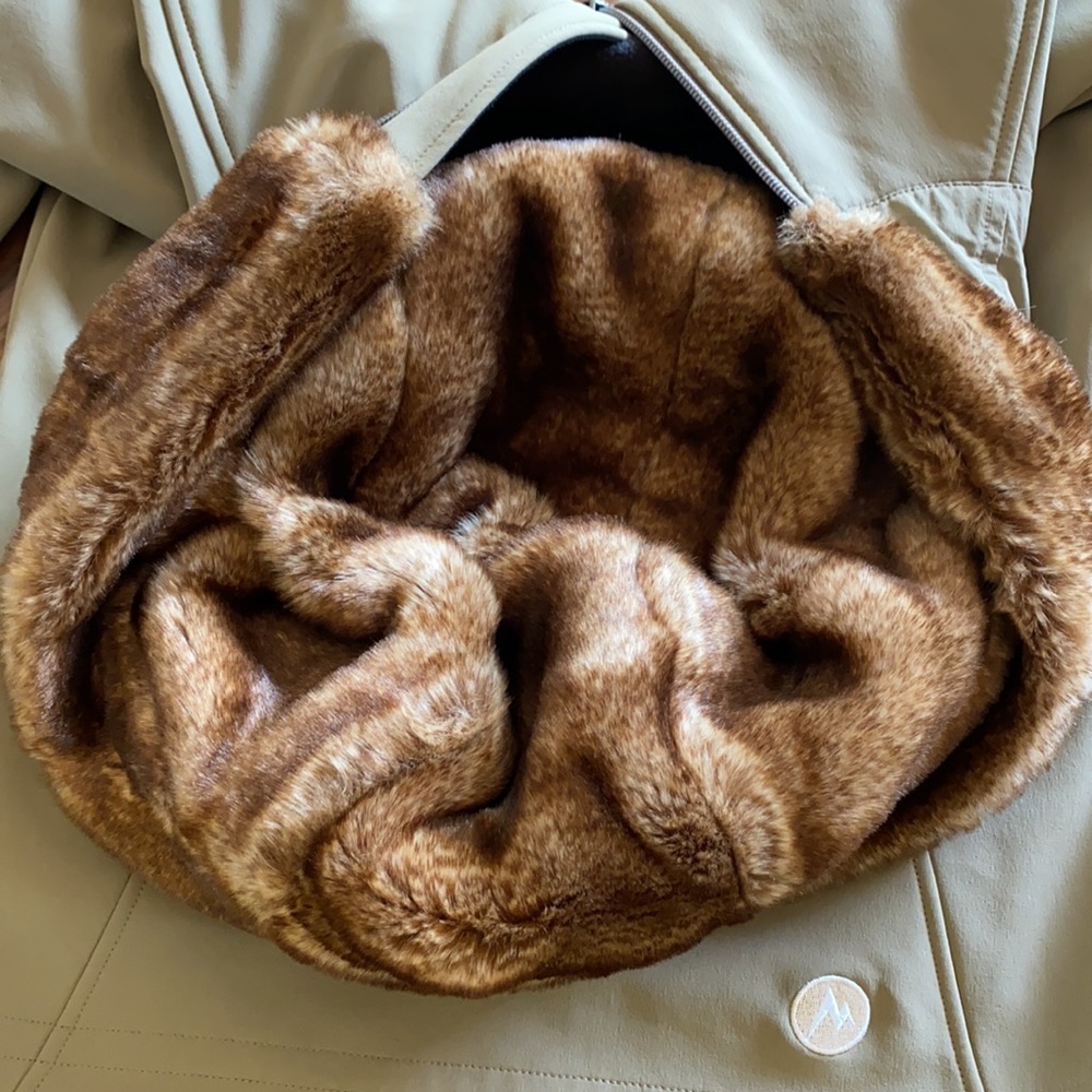 Marmot Soft Shell Jacket With Hood - Picture 6 of 7